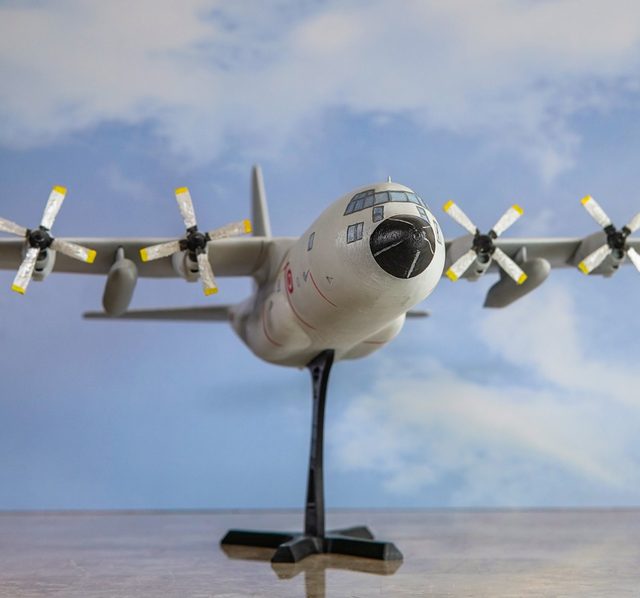 Maqueta del C-130 Hercules impresa en 3D